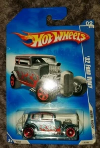 2009 Hot Wheels 02/10 Rebel Rides '32 Ford Vicky Gray Red Flames #138/190 - Picture 1 of 2