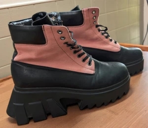 Lamoda chunky platform boots, size 8, pink, Goth style - Picture 1 of 15