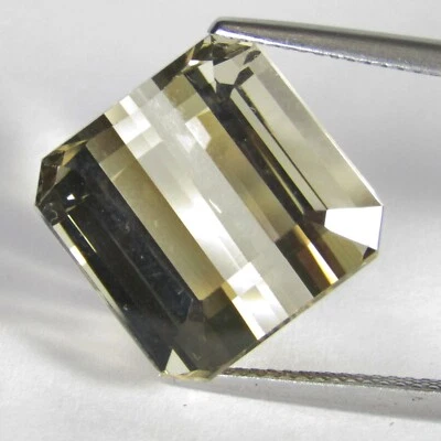19.00Cts Genuine Natural Unheated Scapolite 14.5mm Square Emerald Cut Gemstone - Image 1 of 4