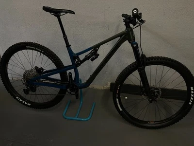 Rocky mountain instinct a50 - Image 1 of 4