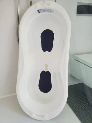 Rotho Top Xtra Baby Badewanne XXL weiß Rutschpads groß Zwillinge Geschwister - Bild 1 von 3
