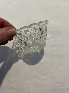 VINTAGE CUT GLASS SMALL SUGAR BOWL WITH SCALLOPED EDGE - Picture 1 of 7