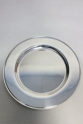 Bandeja Redonda Pirámide Plata Esterlina Georg Jensen Nº 600 M Foto 1 de 4