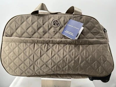 Bolso de Lona ADRIENNE VITTADINI ROLLING Color “Taupe” Nuevo con Etiquetas Precio de venta sugerido por el fabricante 385 USD Foto 1 de 4