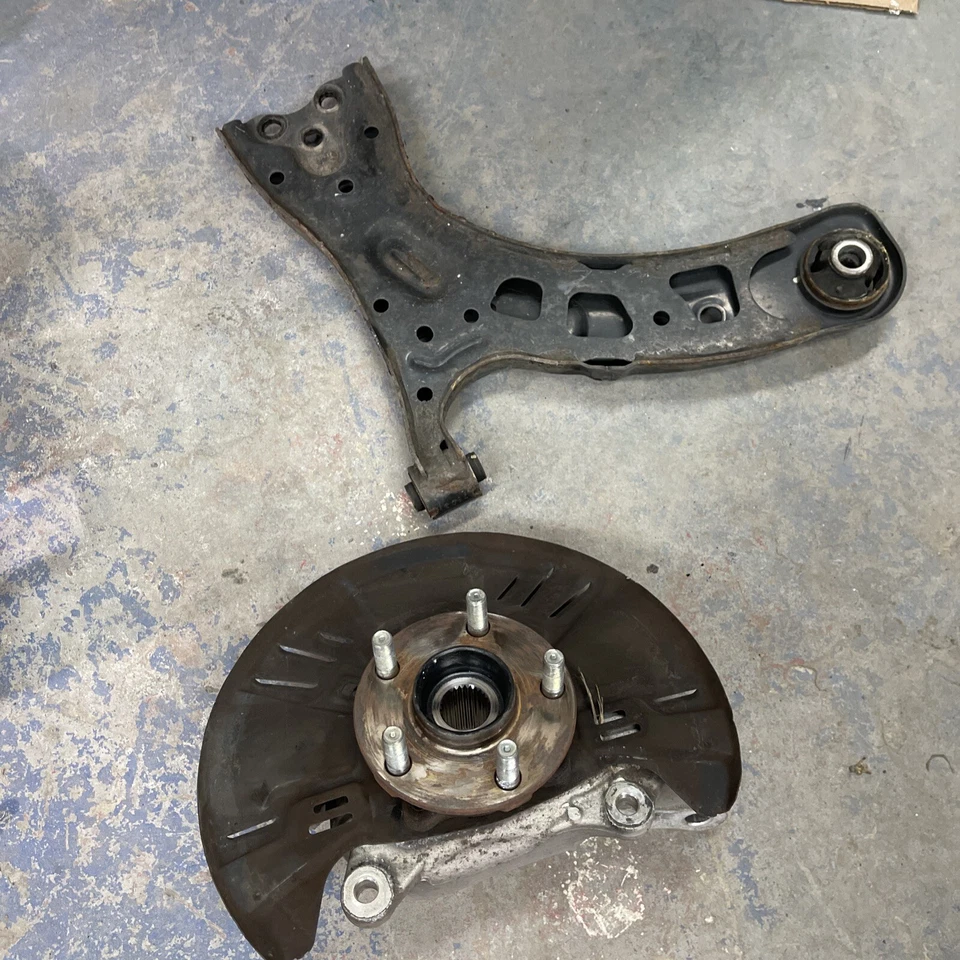 Brazo de control del eje delantero izquierdo del conductor Subaru IMPREZA 2017 2018 2019 Foto 1 de 4