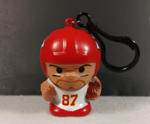 NFL 2025 Squeezy Mates, llavero de 2,5”, Kansas City Chiefs Travis Kelce #87 - Imagen 1 de 4