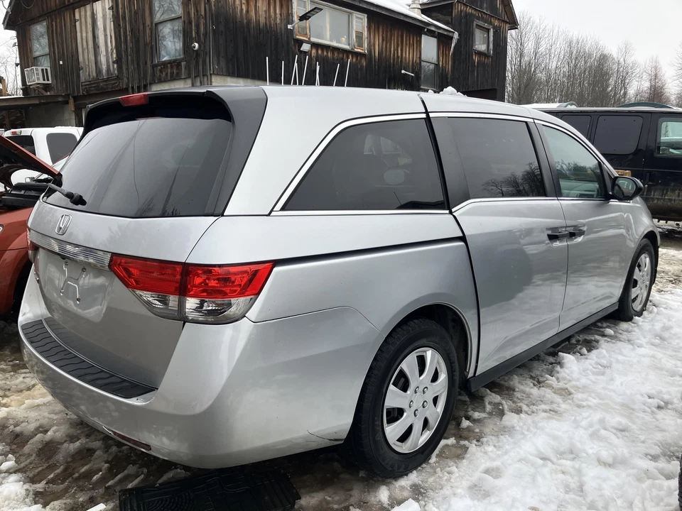 14 HONDA ODYSSEY Quarter Glass/window Passenger Right - Image 1 of 1