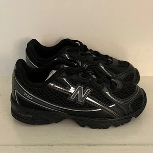 New Balance 740 Bungee Lace Kids Black and Silver Sneakers - Picture 1 of 6
