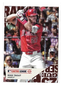 2025 Topps Serie 1 - Campi di allenamento Mike Trout #TG-8 - Foto 1 di 2