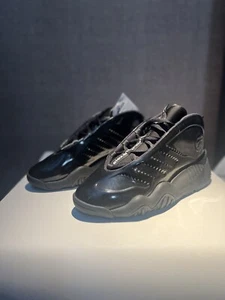 Size 6.5 - adidas Turnout Bball x Alexander Wang Triple Black 2018 - Picture 1 of 2