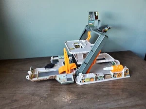 Galoob Micro Machines Military Sub Station Phoenix Battlezone Spielset unvollständig - Bild 1 von 18