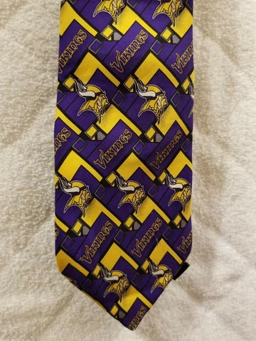 NFL Minnesota Vikings Men's Silk Neck Tie Cover