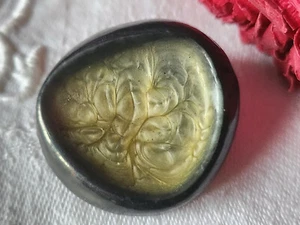Collection gros bouton vintage coeur vert superbe 3,6 cm résine pied ref 2678 - Picture 1 of 4