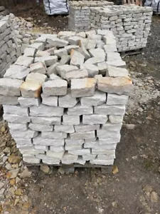4 Paletten Trockenmauer Gartenmauer Ruinenmauer Naturstein Grill ziegel brocken - Bild 1 von 4