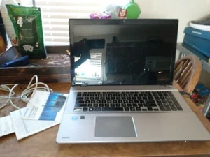 Toshiba Satellite Laptop 17in Screen - Picture 1 of 1