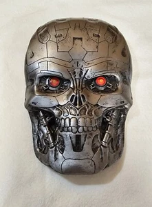 Terminator Salvation Blu-Ray Special Edition Director's Cut Skull Case - Picture 1 of 9