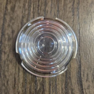 Lente de vidrio para luz de estacionamiento Ford Coupé de 3" de la década de 1940 - Imagen 1 de 7