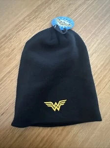 Wonder Woman Beanie - Picture 1 of 3