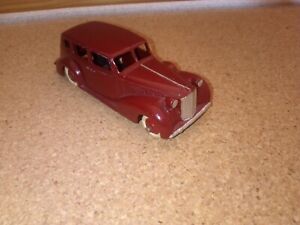 Dinky toys 39A Packard Eight Sedan Made in England Meccano