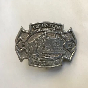 PK 2024 VINTAGE 1970's **VOLUNTEER FIREMAN** COMMEMORATIVE BELT BUCKLE - Picture 1 of 4