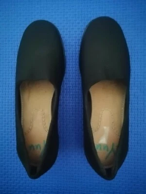 New Women's Clark Artisan Black Suede shoes Sz 5D (Medium)  - Image 1 of 4