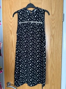 Cooperative (Urban Outfitters) Black and white floral shift dress size S - Picture 1 of 10