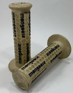 Vintage Mongoose Old School BMX Grips Black & White Old Original 80’s Rare OG - Picture 1 of 13