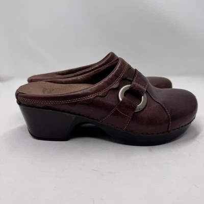 Zuecos informales con hebilla de cuero marrón Dansko zapatos de mula talla 40 Foto 1 de 4