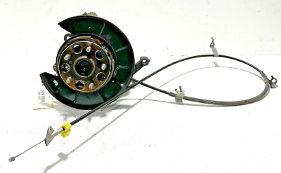 Toyota Camry 2018-2024 2,5 L tracción delantera trasera izquierda lado del conductor husillo nudillo y buje OEM Foto 1 de 4