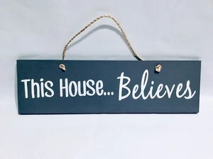 Christmas Plaque - Hanging Festive Sign - Picture 1 of 2