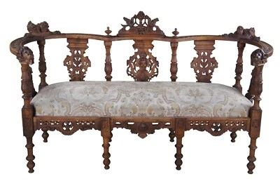 Antiguo sofá de salón tallado en nogal renacimiento italiano 60" Foto 1 de 4