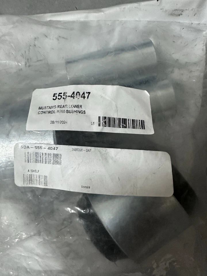 Bujes de brazo de control inferior trasero Steeda Mustang Foto 1 de 1