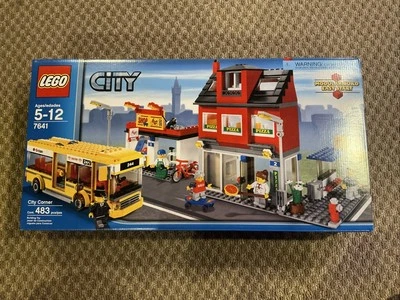 LEGO CITY: City Corner (7641) NIB - Image 1 of 2