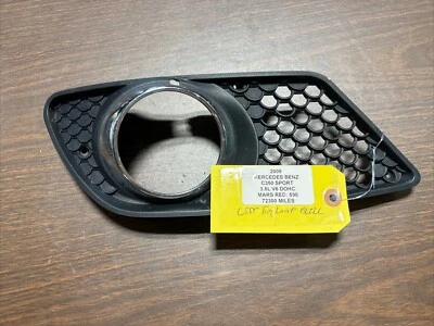 2008-11  Mercedes Benz C350 Left Fog Lamp Bezel B39 - Image 1 of 3