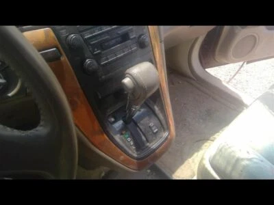 变速器 RX300 2000 变速器换档 241031 — 第 1/2 张图片