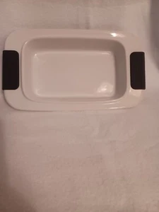 8" x 5" Modern Living casserole serving dish with rubber handles - Picture 1 of 4