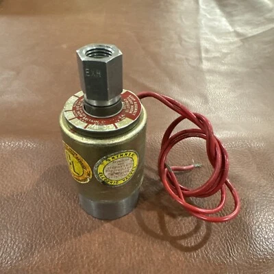 Solenoid valve X53DB2050 explosion proof Skinner Used #GLB-2-5 - Image 1 of 4