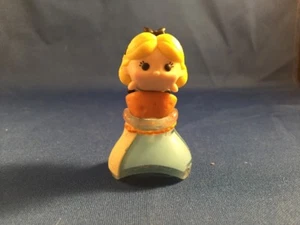 Disney Tsum Tsum Vinyl Figure Set Alice W/ Magic Bottle - Picture 1 of 12