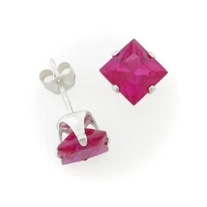 6mm Taglio Princess Rosso Rubino Cz Post Bottone Orecchini IN Argento - Nuovo - Foto 1 di 7