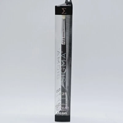 SIGMA Beauty E25 Blending Shadow Brush Apply & Combine Shadow Shades NIB Sealed - Image 1 of 4