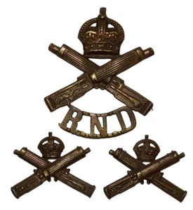 DISTINTIVI BERRETTO MILITARE BRITANNICO, Royal Naval Div Mitragliatrice Corpo, Coppia Cappelli e Collari - Foto 1 di 4