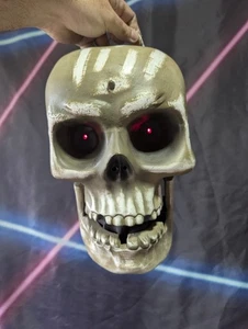 Vintage 90er Gemmy singender Totenkopf Greeter Bewegungssensor schlecht bis auf die Knochen Halloween  - Bild 1 von 8