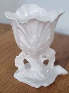 Vintage Crown Staffordshire weiße Vase im Blumen- & Blattdesign 4,75" Höhe Ex. Cond. - Bild 1 von 17