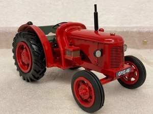 Maßstab 1:16 G&M Originals David Brown Cropmaster Diesel Tractor Tracteur ltd ed - Bild 1 von 8