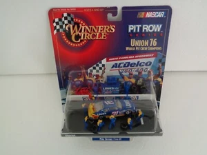 Mike Skinner #31 Lowes 1999 "TIRES OFF" Chev MC Pit Row 64th Nascar Diecast Set - Imagen 1 de 15