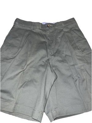 ROUNDTREE & YORKE NWT 30 Shorts Relaxed Fit Pleated - Image 1 of 4