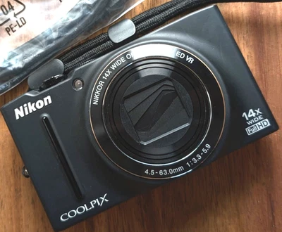 N MINT Nikon COOLPIX S8200 16.1MP Compact Digital Camera Black  English japan - Image 1 of 4
