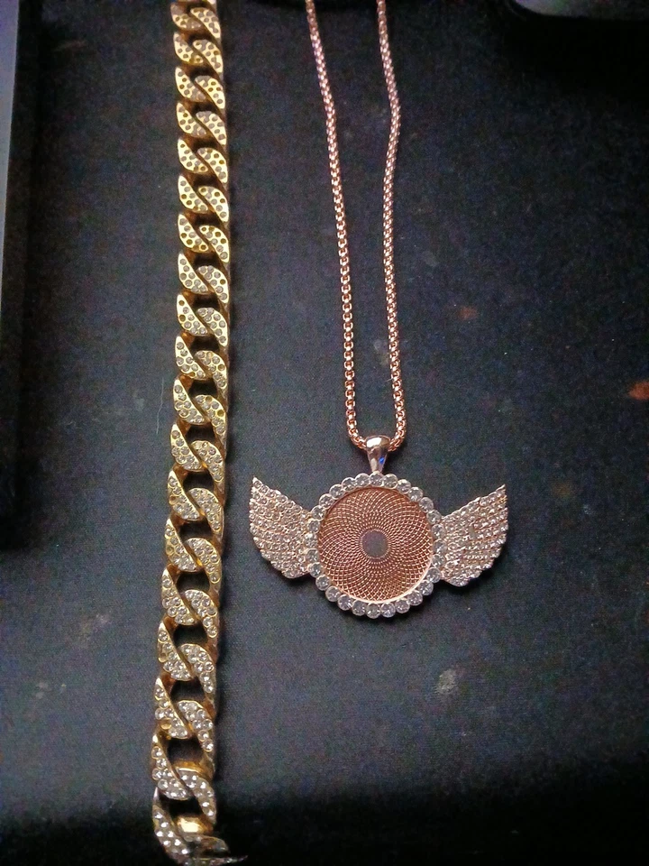 10K 黄金绳链 World is Yours Charm 套装 4 毫米 18 英寸 - 26 英寸项链 — 第 1/1 张图片