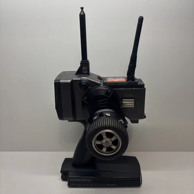 Transmisor de radiocontrol Futaba Megatech T3PK usado-sin probar Foto 1 de 4