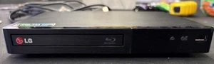 LG BP340 Blu-Ray Player - mit Fernbedienung getestet Top - Bild 1 von 4